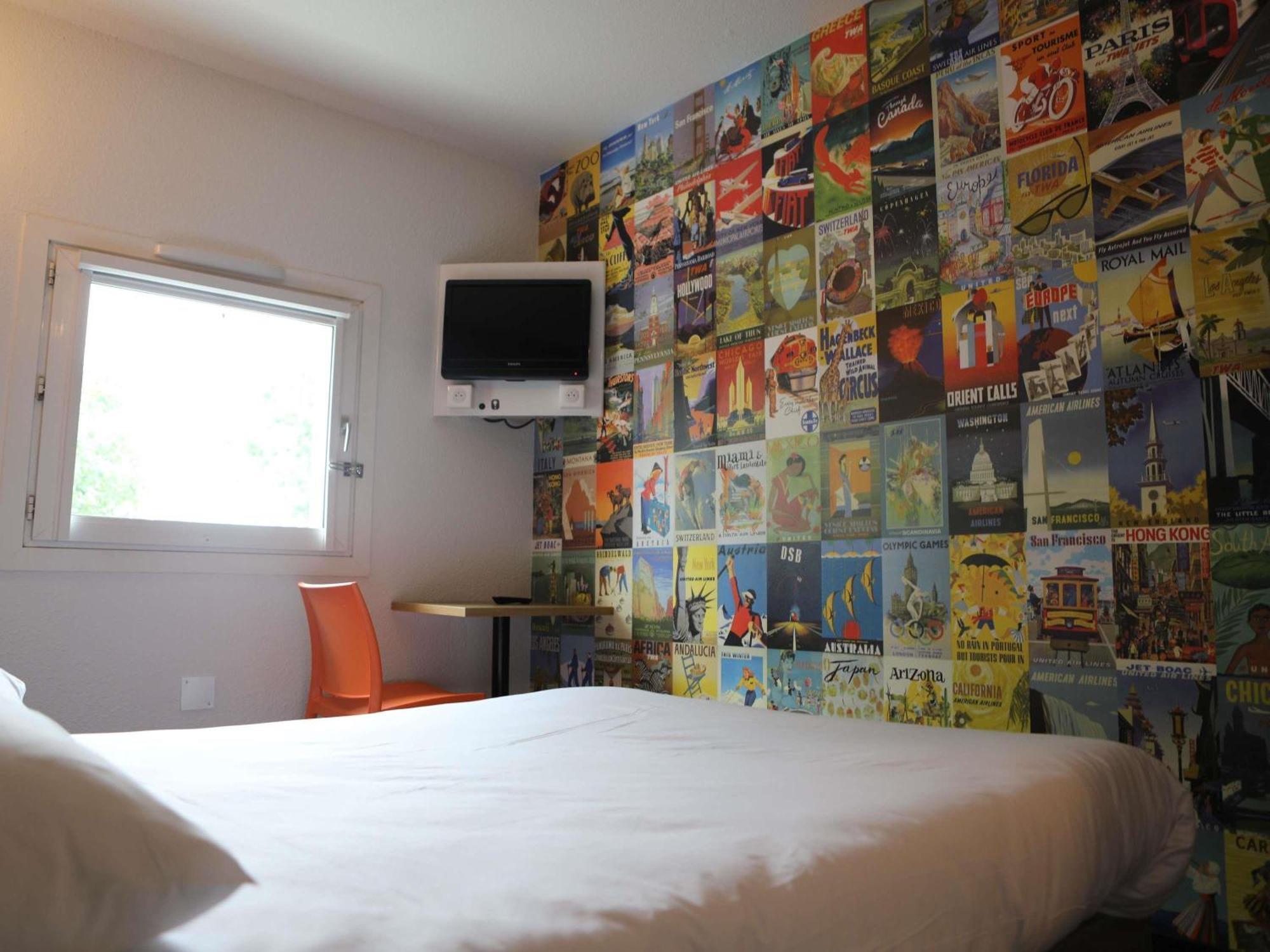 Tandem Room