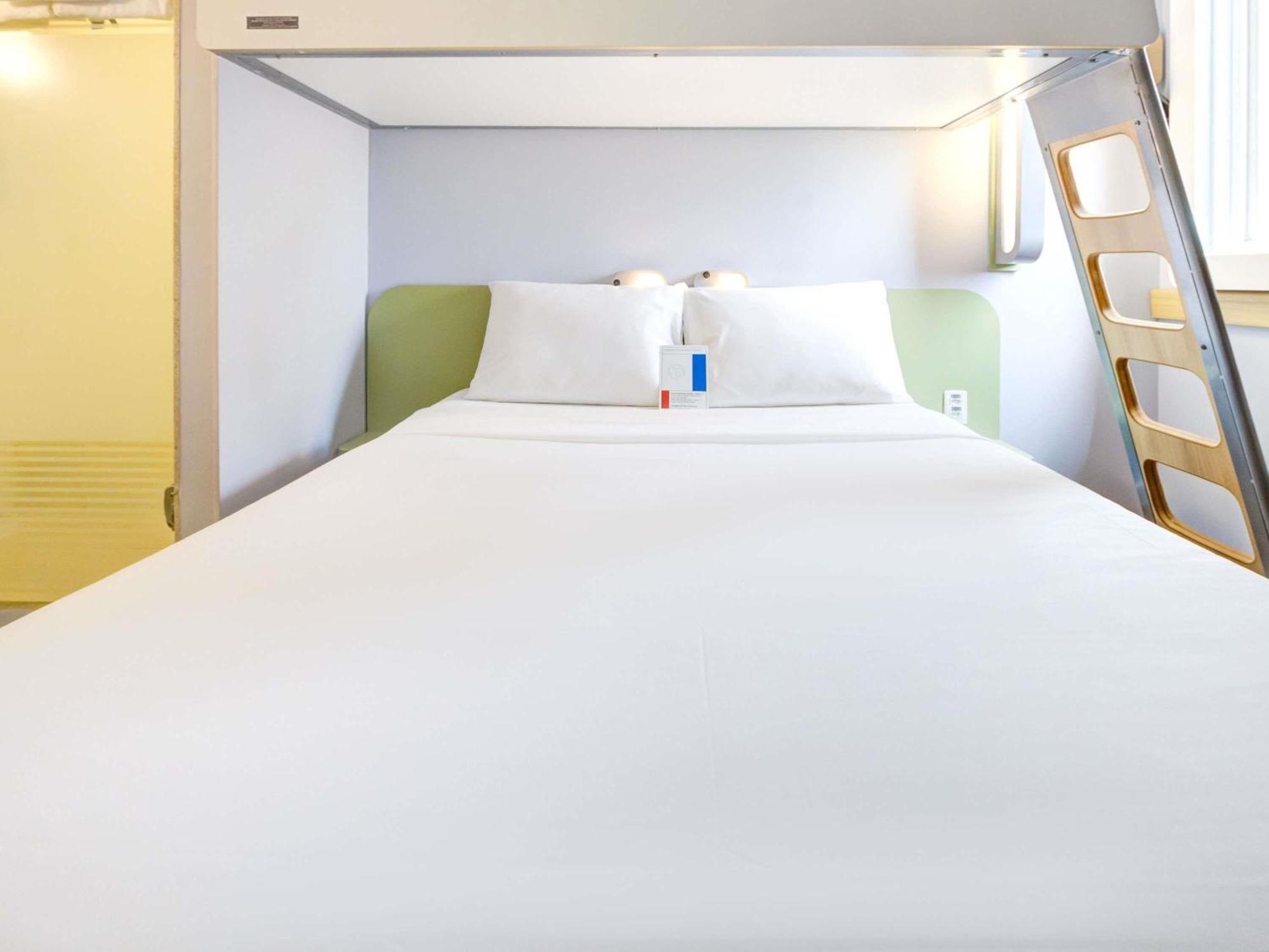 Triple Room Double Bed Bunk Bed