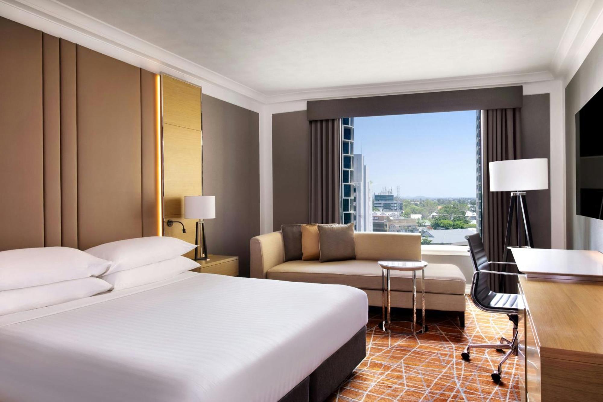 Guest Room 1 King City View