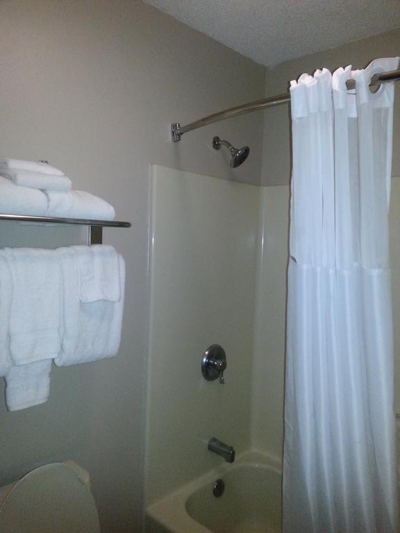 King Room - Disability Access/Non-Smoking