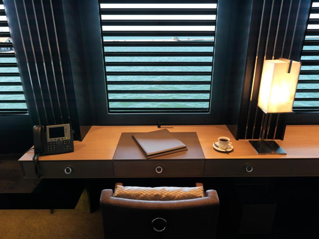 Standard Double Room Sea View,683476161:JPEG