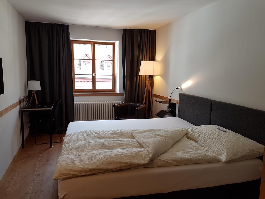 Chambre Double – Vue sur Ville