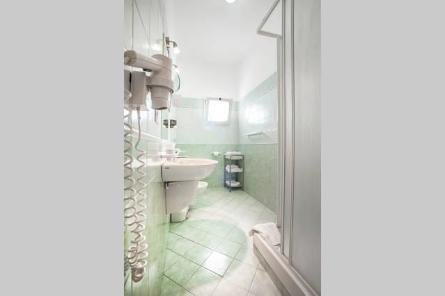 Triple Room,1128725469:JPEG