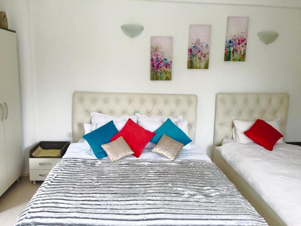 Chambre Moyenne avec Lit Simple d'Appoint