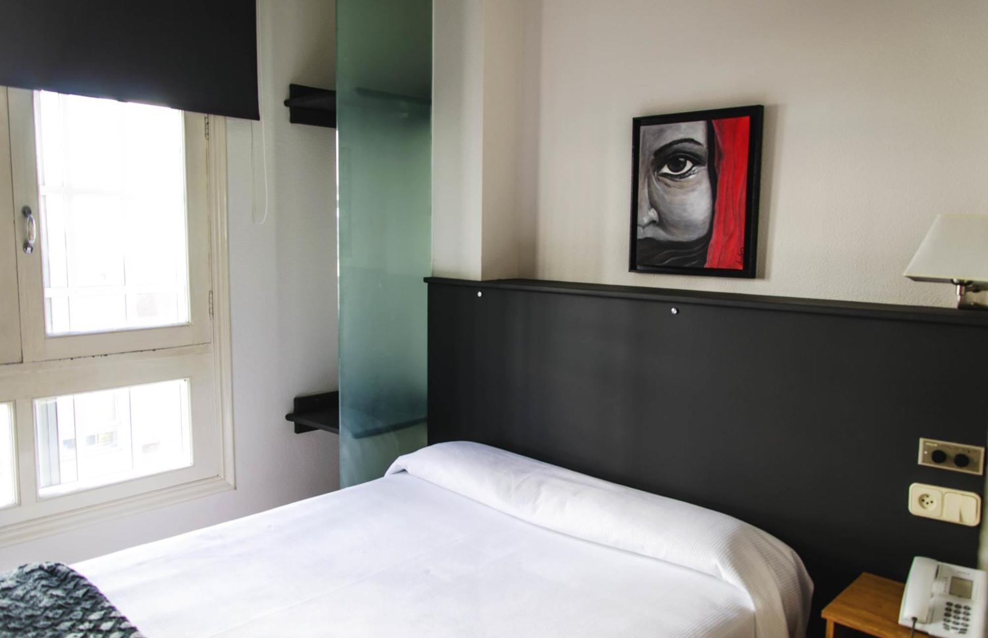 Single Room,1128810099:JPEG