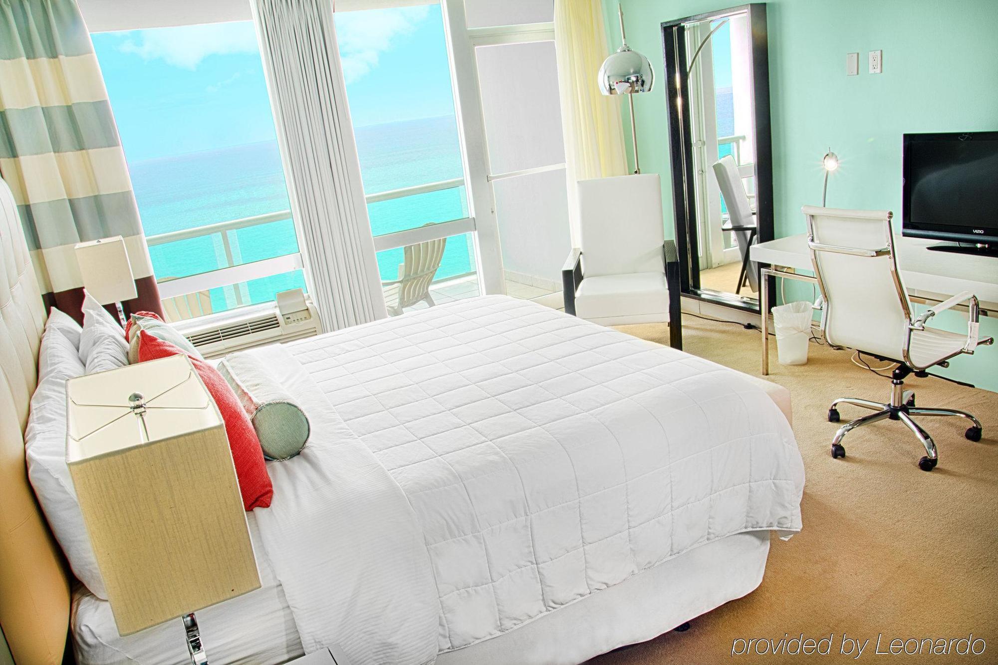 Chambre Exécutive avec Lit King-Size - Vue Partielle sur Océan