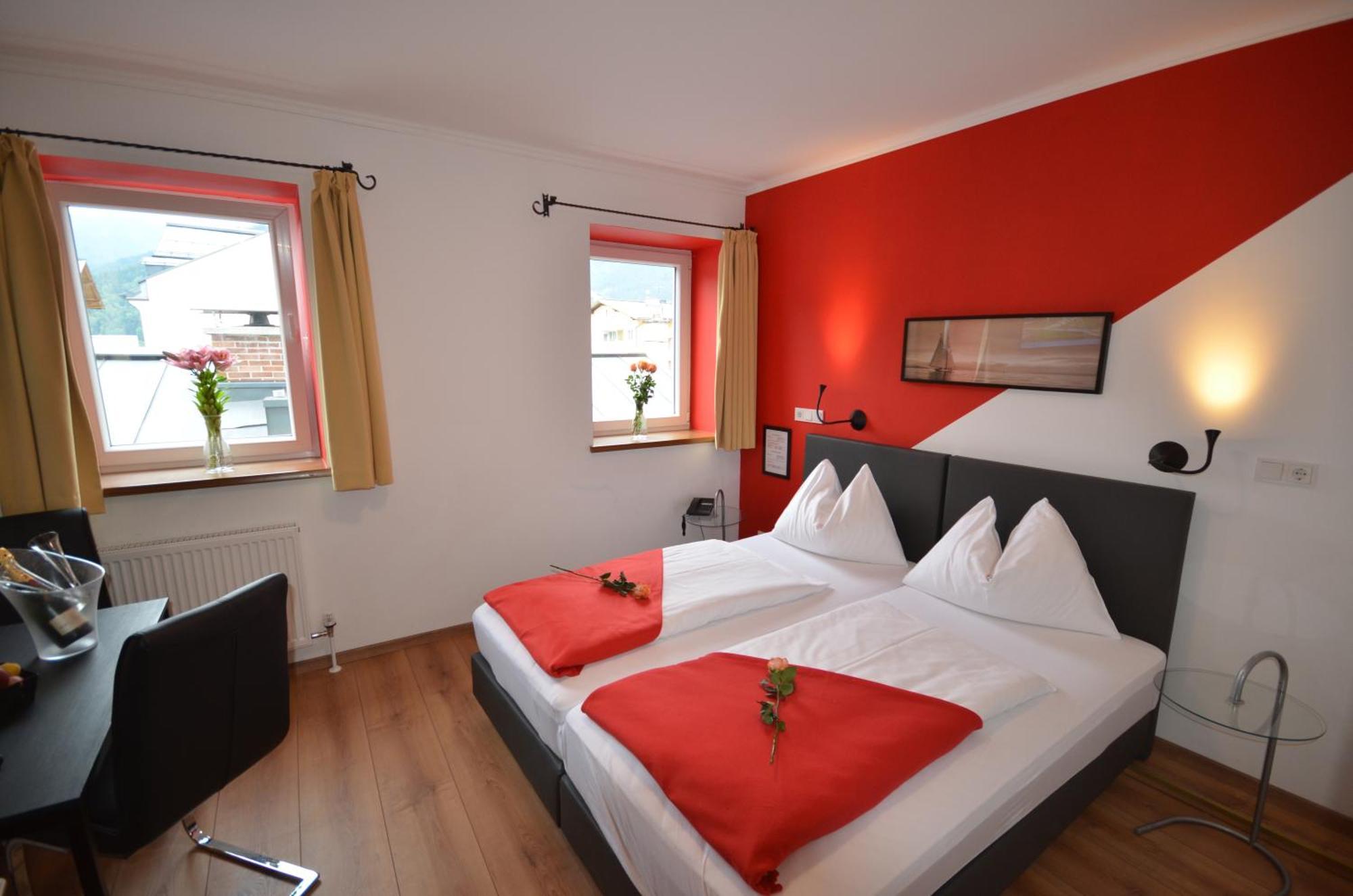 Special Offer - Double Room,33750523:JPEG