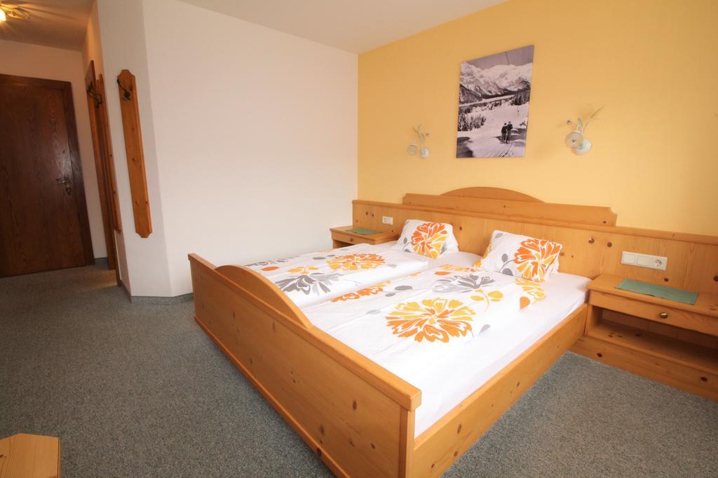 Dreibettzimmer