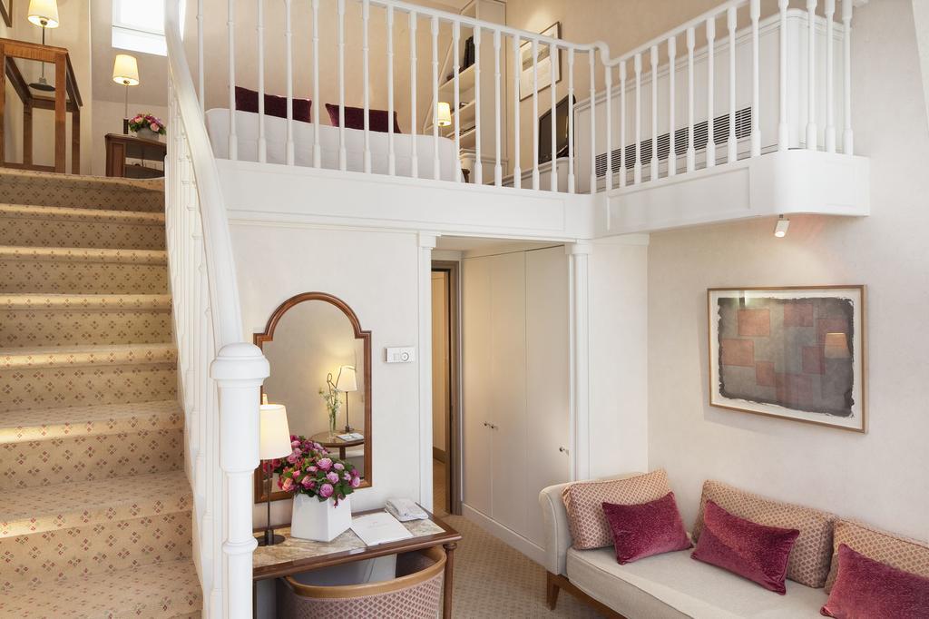 Duplex Room