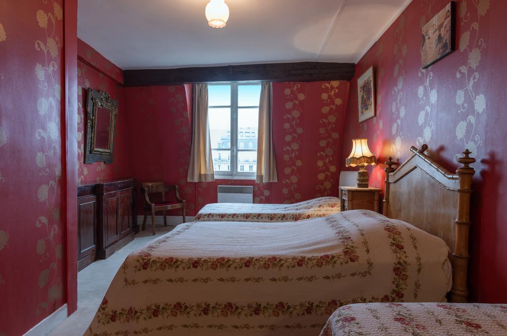 Chambre Quadruple - Vue sur Notre-Dame