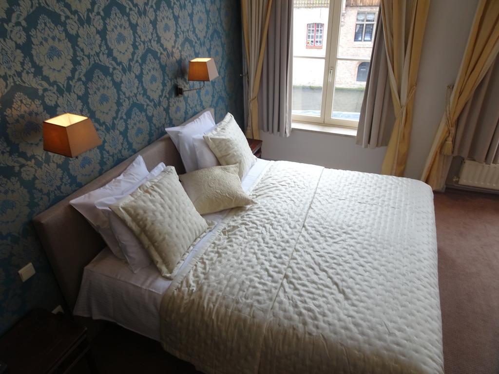Junior Suite Canal View