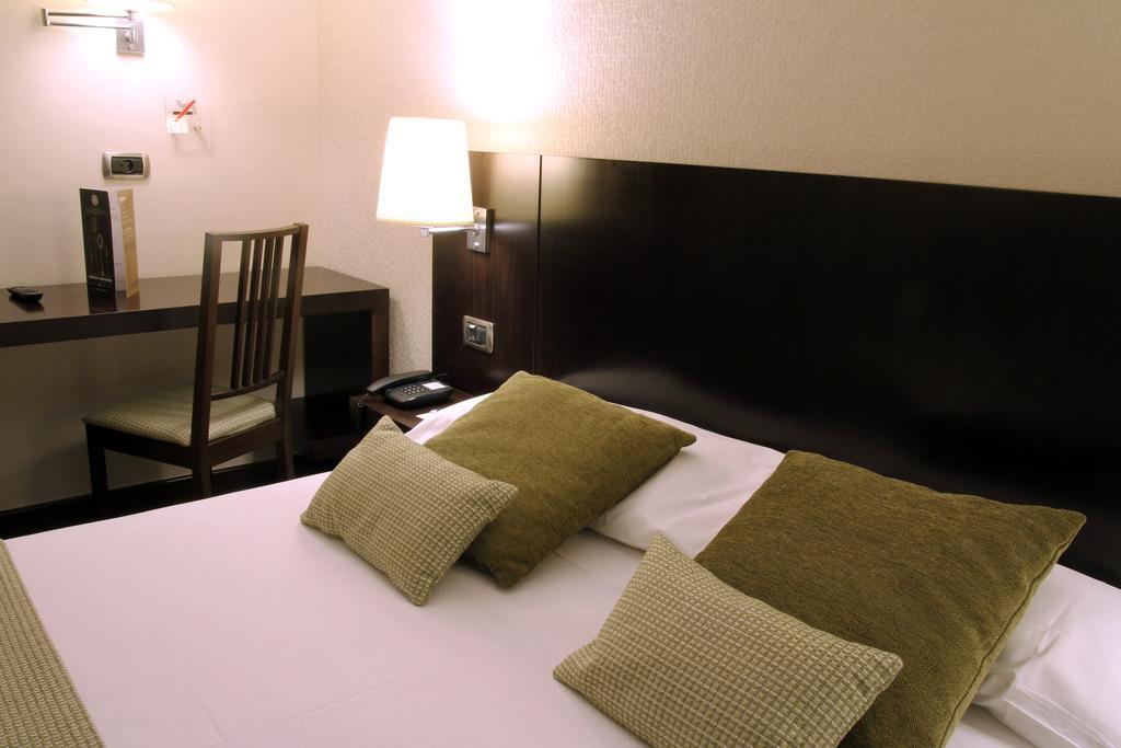 Small Interior Double Room