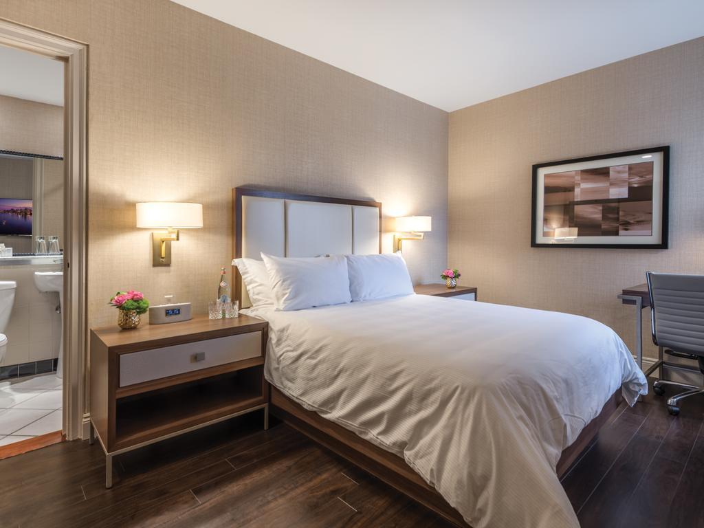Petite Double Room,1498879255:JPEG