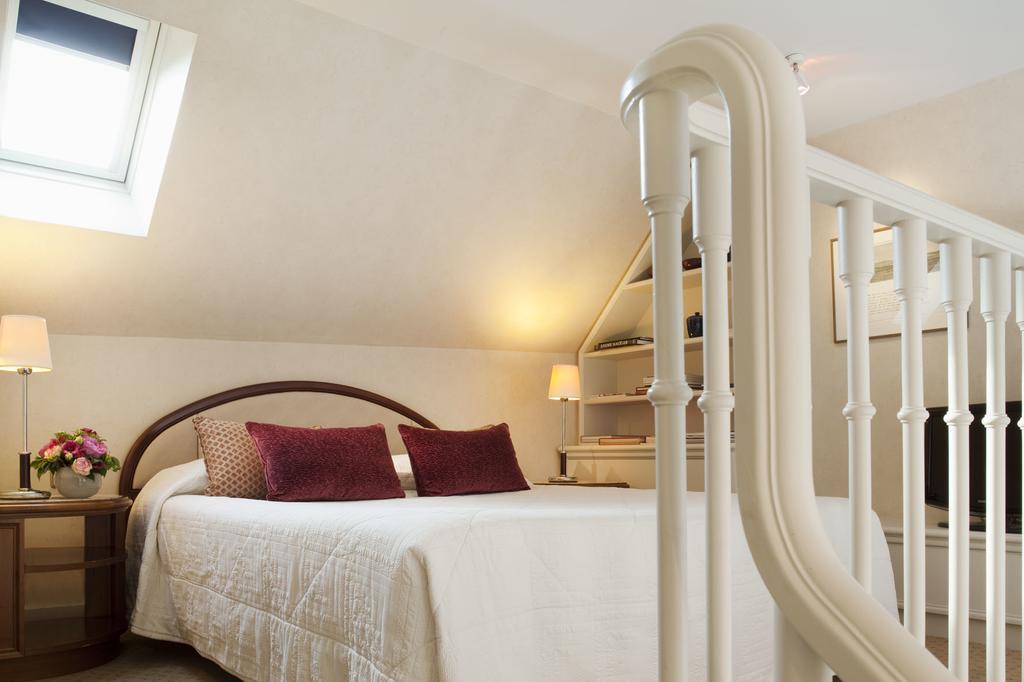 Duplex Room