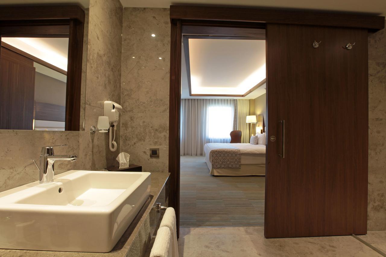 Deluxe Room,506797116:JPEG