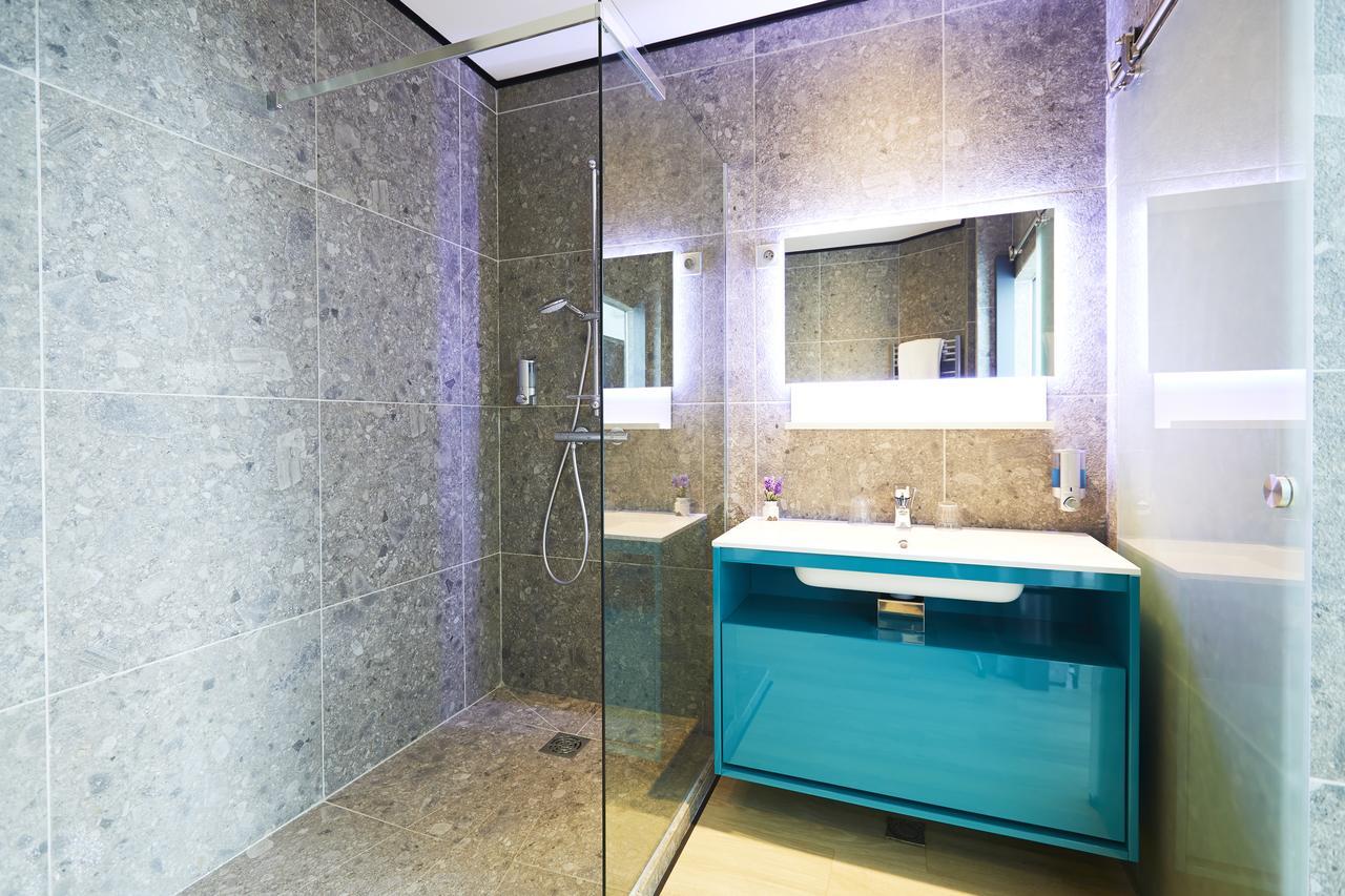 Prestige Suite