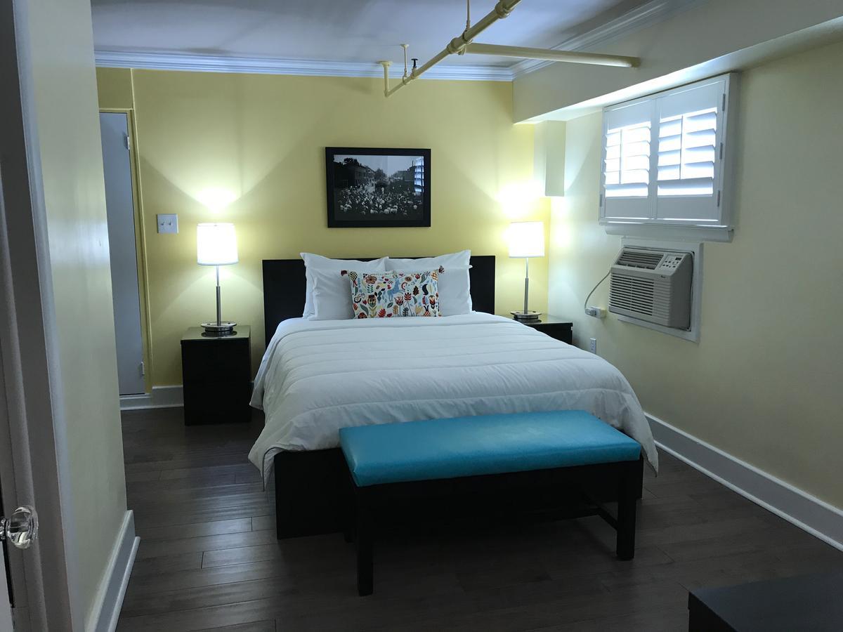 Deluxe Queen Suite,579242610:JPEG
