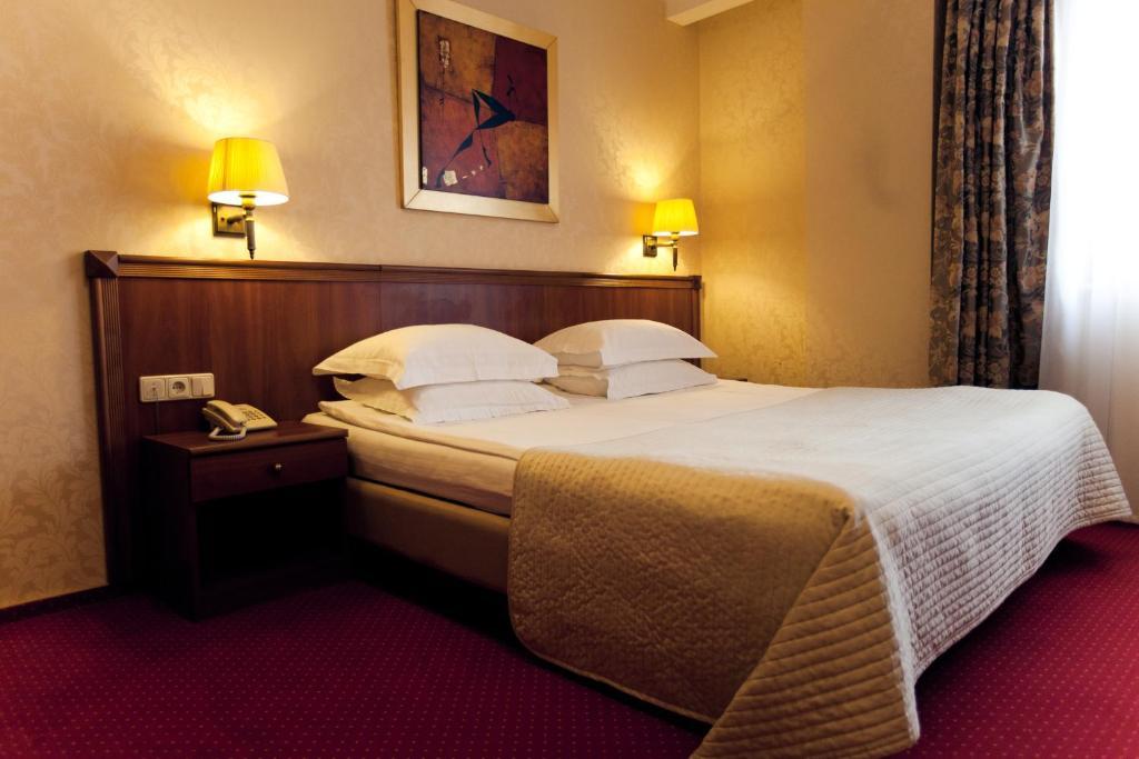 Superior Double Room,1345945037:JPEG