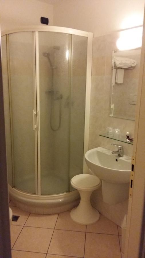 Double or Twin Room,635900997:JPEG