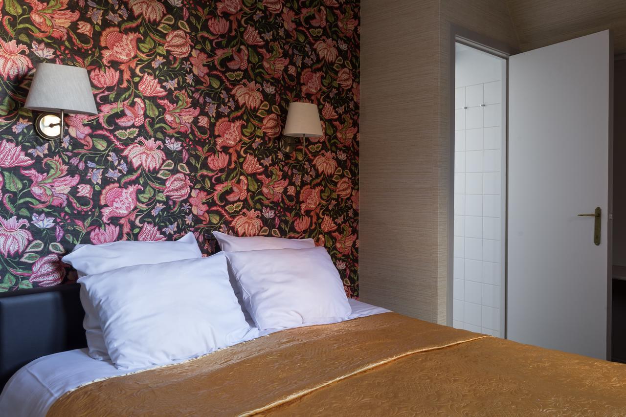 Small Double or Twin Room Canal View