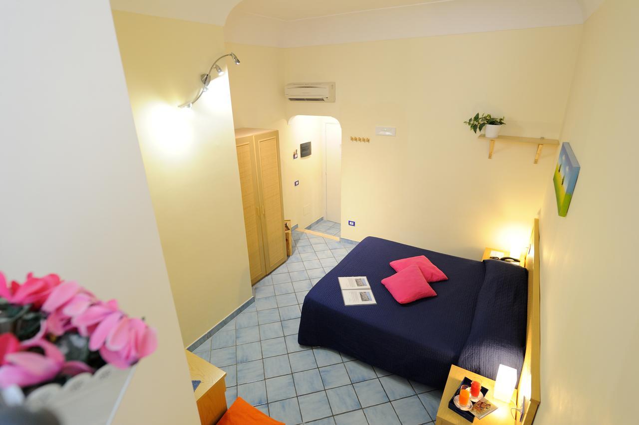 Double Room,1516530988:JPEG
