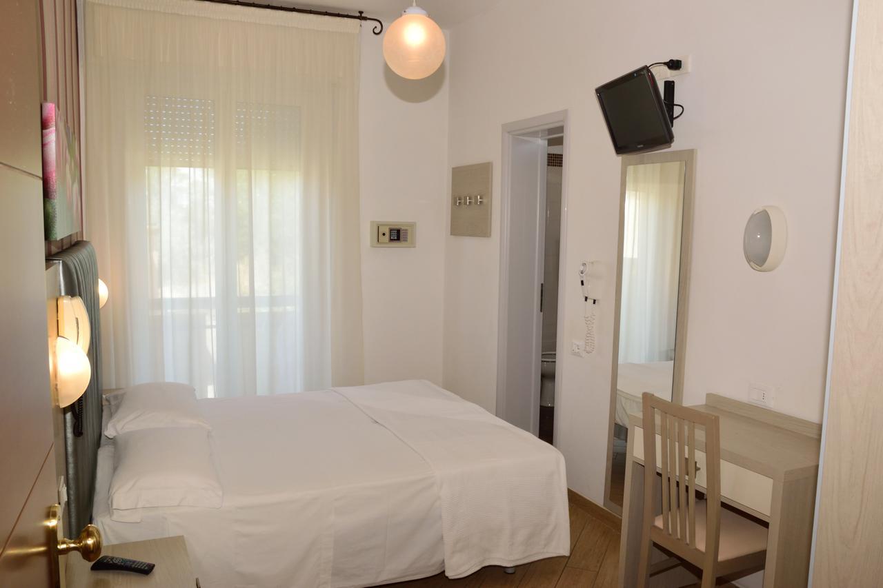 Double Room,646490283:JPEG
