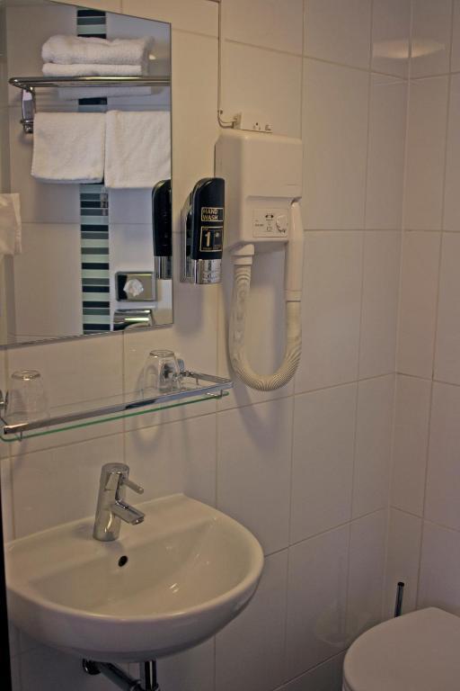 Budget Triple Room,39341371:JPEG