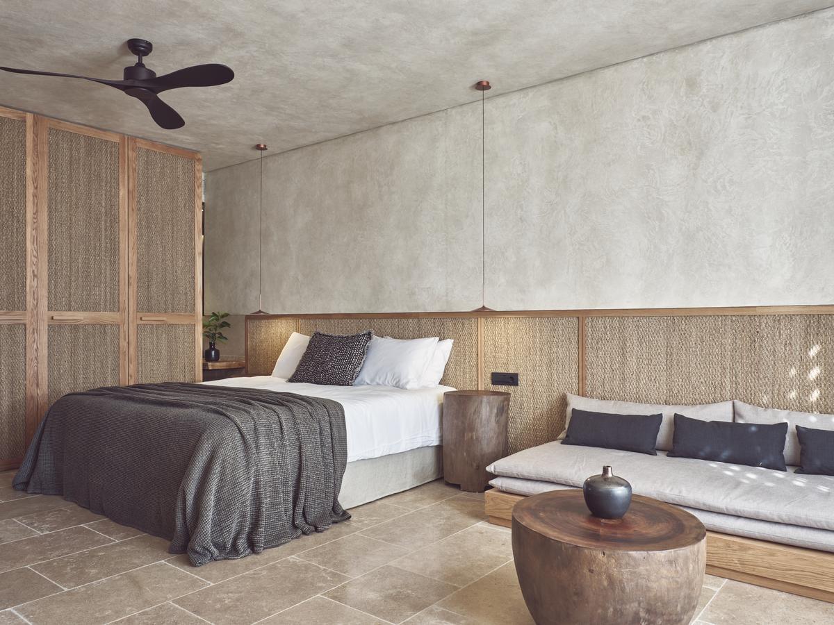 Executive Suite Private Pοol Sea View