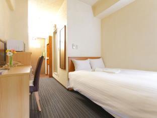 Double Room Small Double Bed Smoking House Keeping is Optional Additional Cost