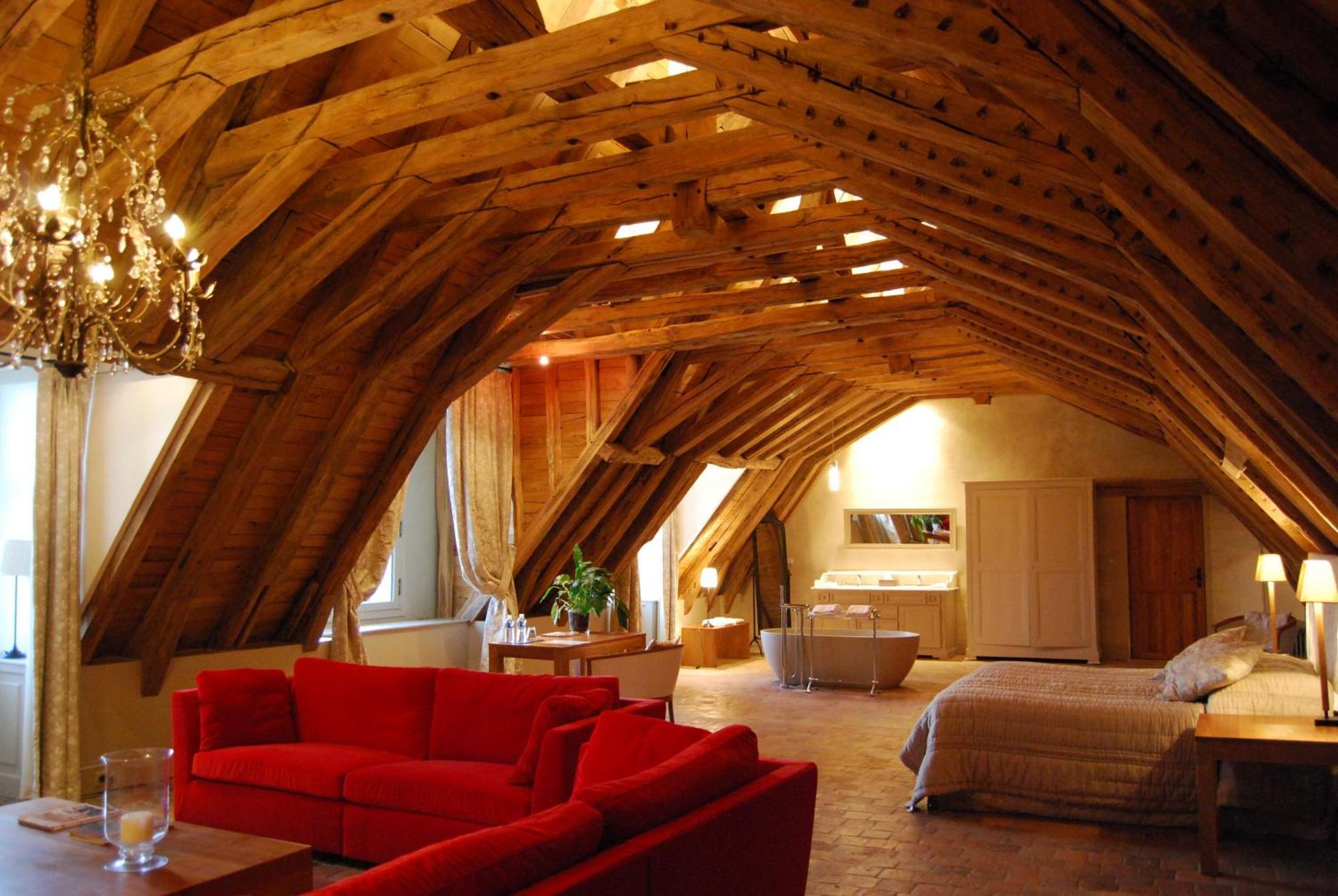 Deluxe Family Suite