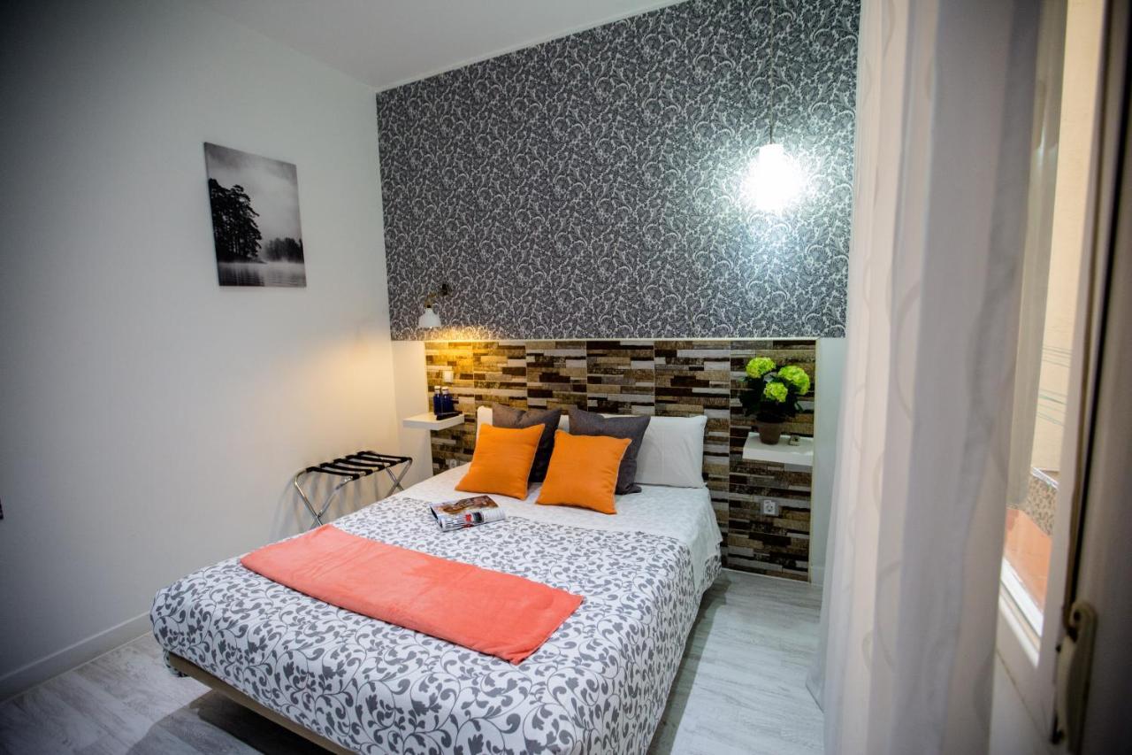 Interior Double Room