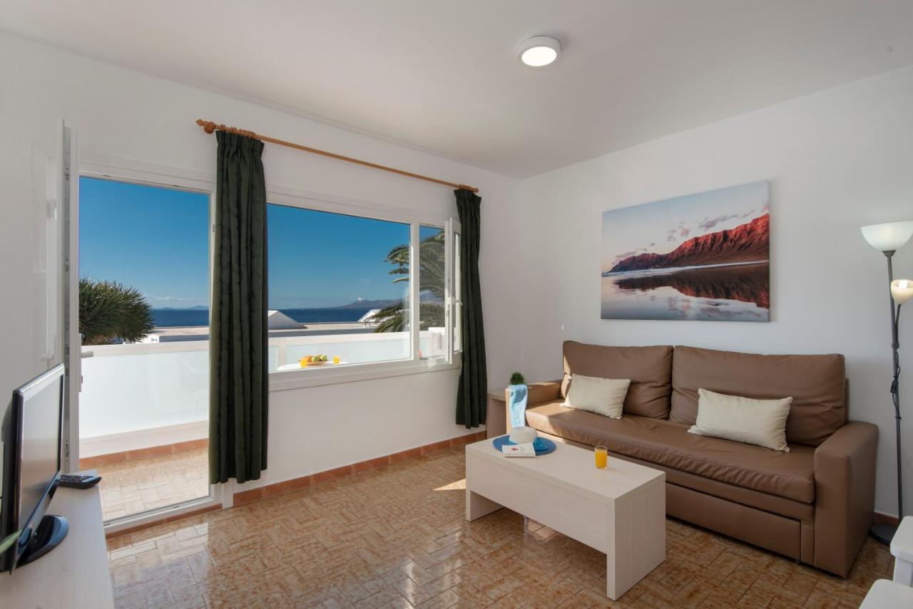 One-Bedroom Apartment Sea View