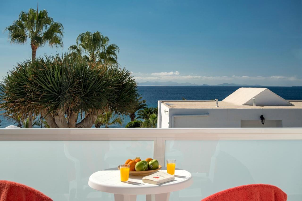 One-Bedroom Apartment Sea View