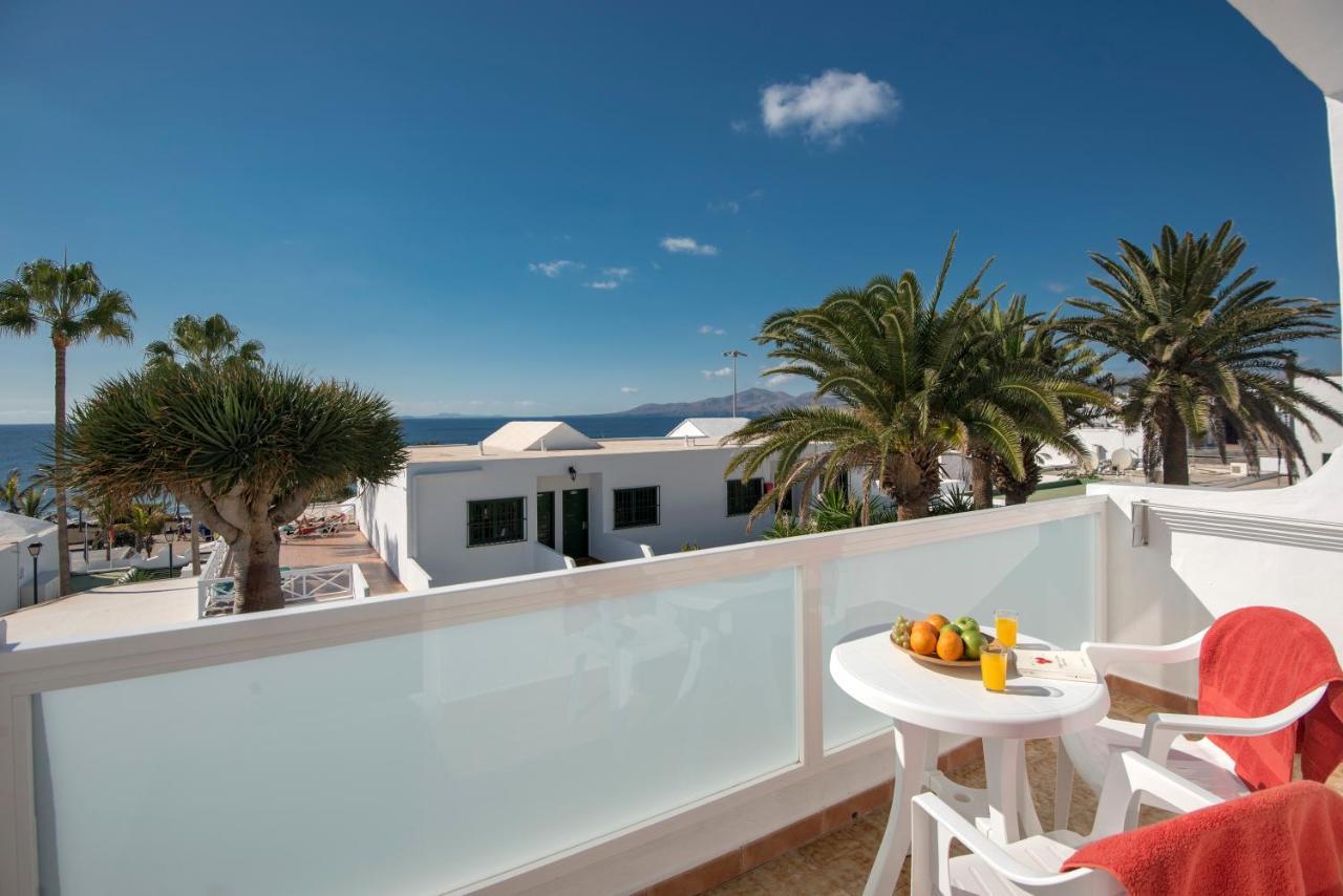 One-Bedroom Apartment Sea View