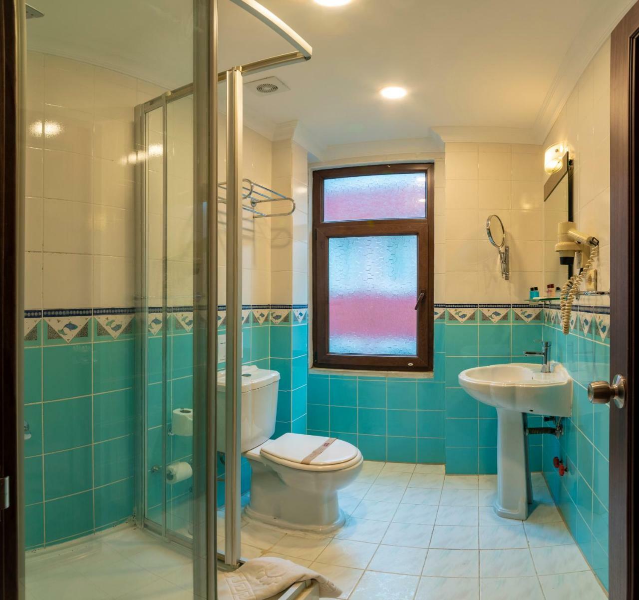 Corner Double or Triple Room