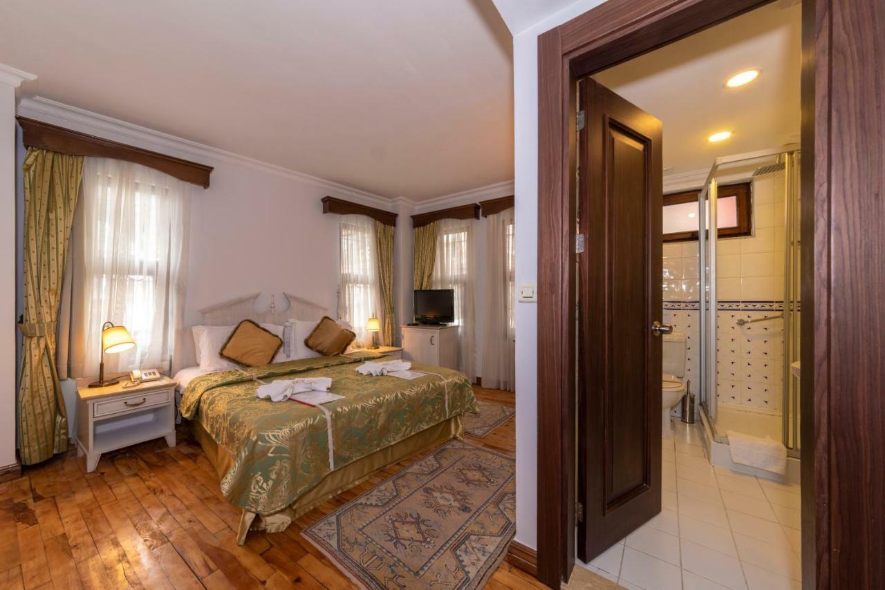Corner Double or Triple Room