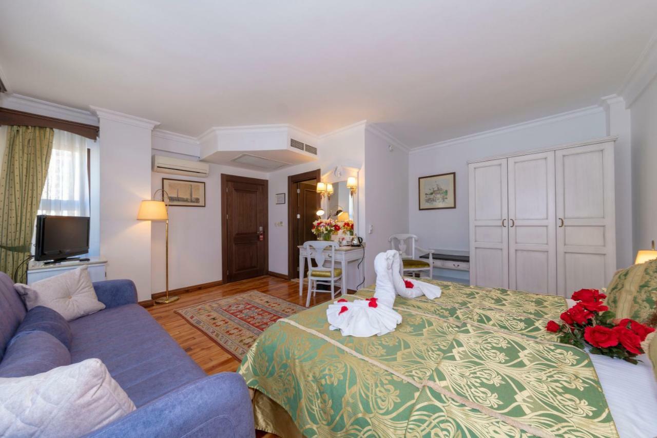 Corner Double or Triple Room
