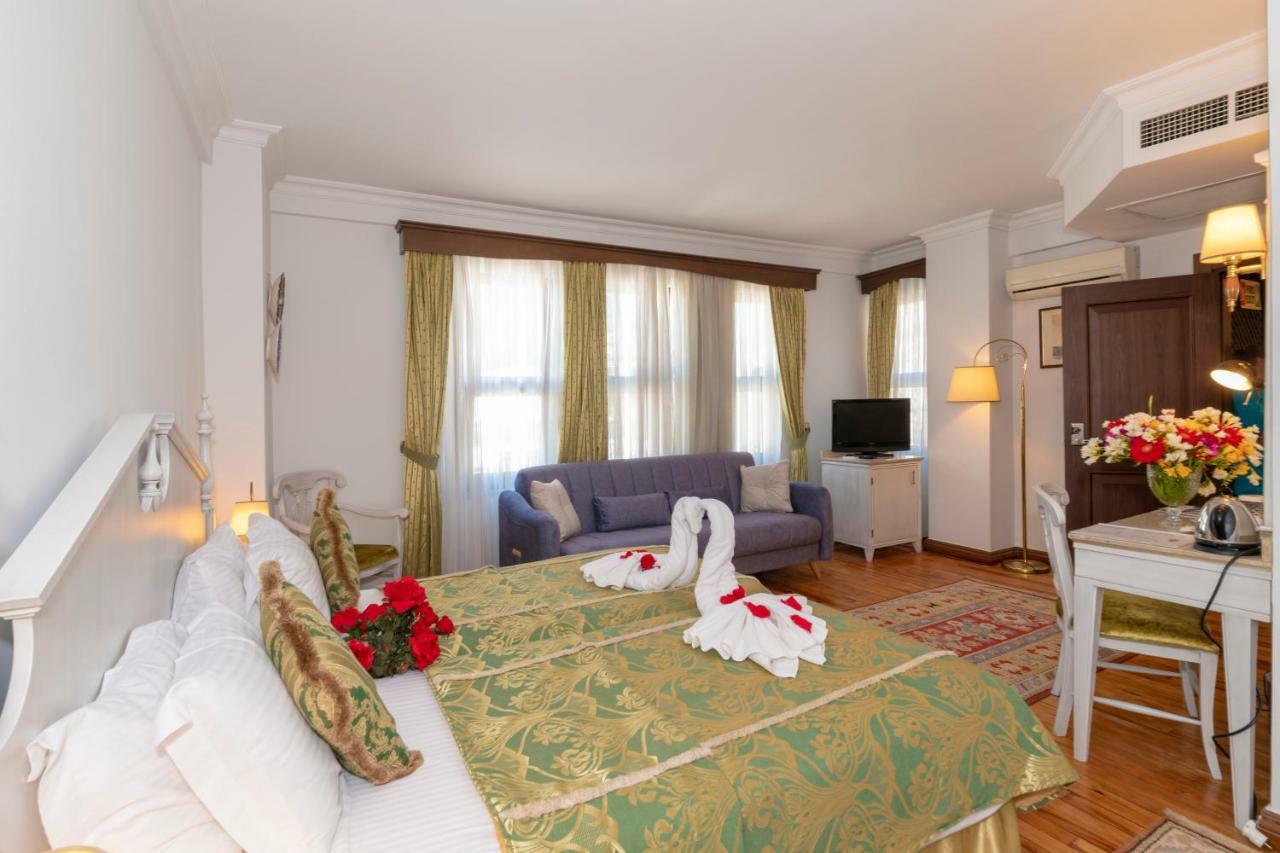 Corner Double or Triple Room