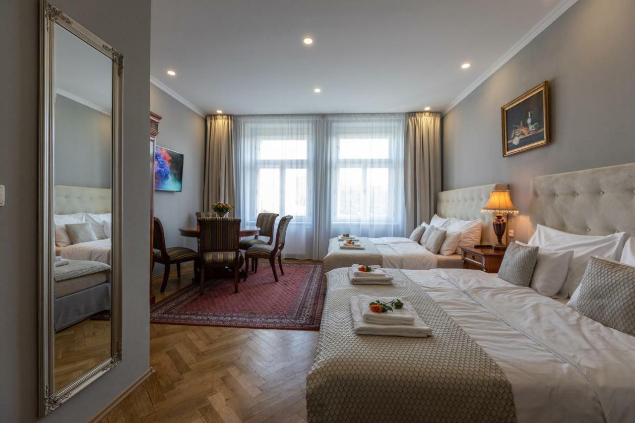 Junior Quadruple Room