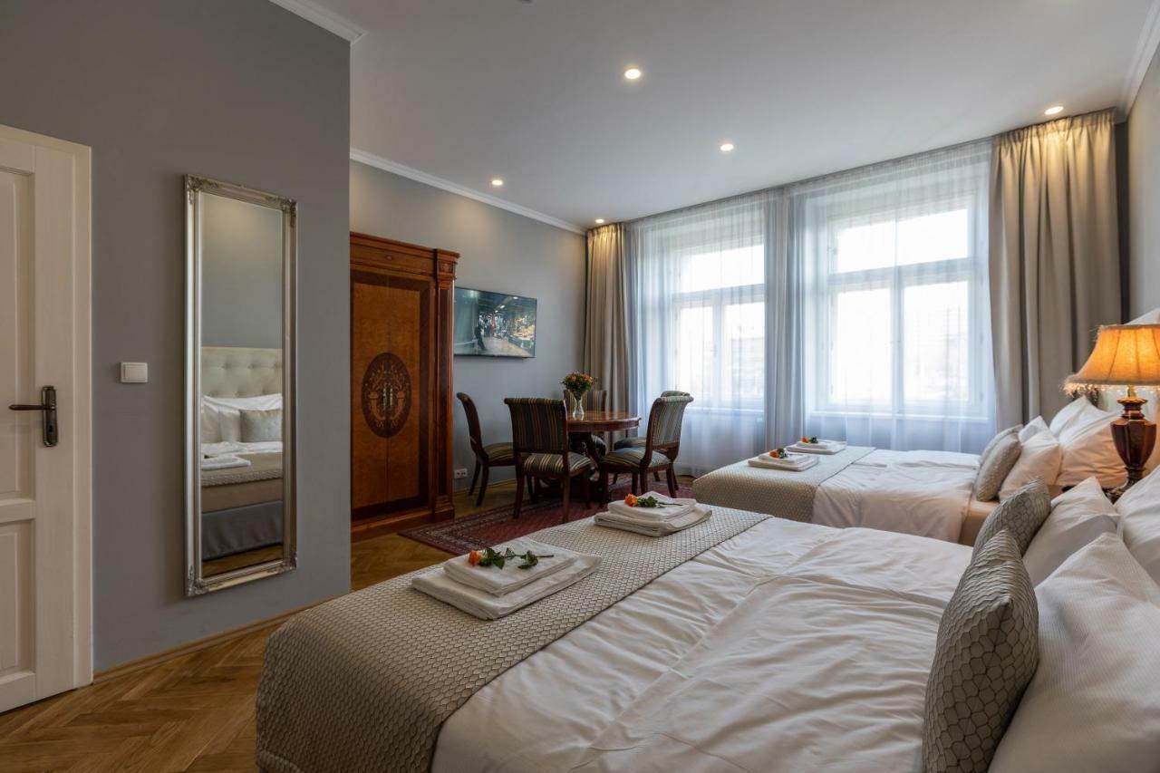 Junior Quadruple Room
