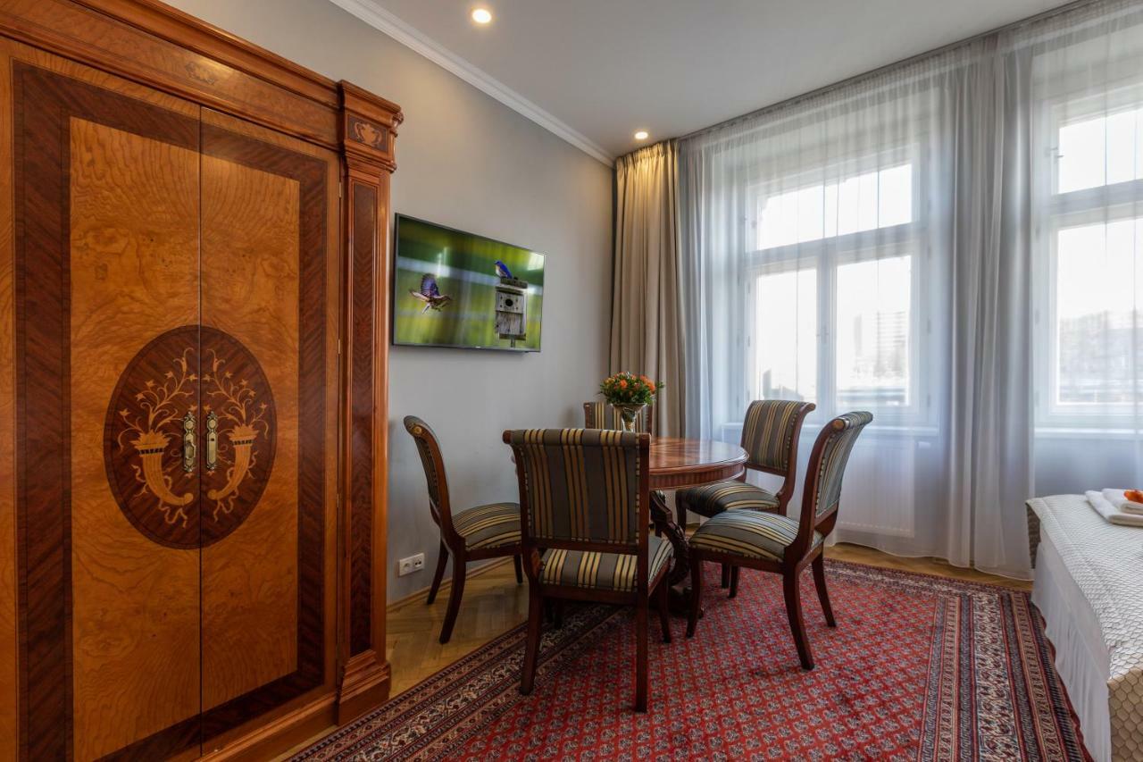 Junior Quadruple Room