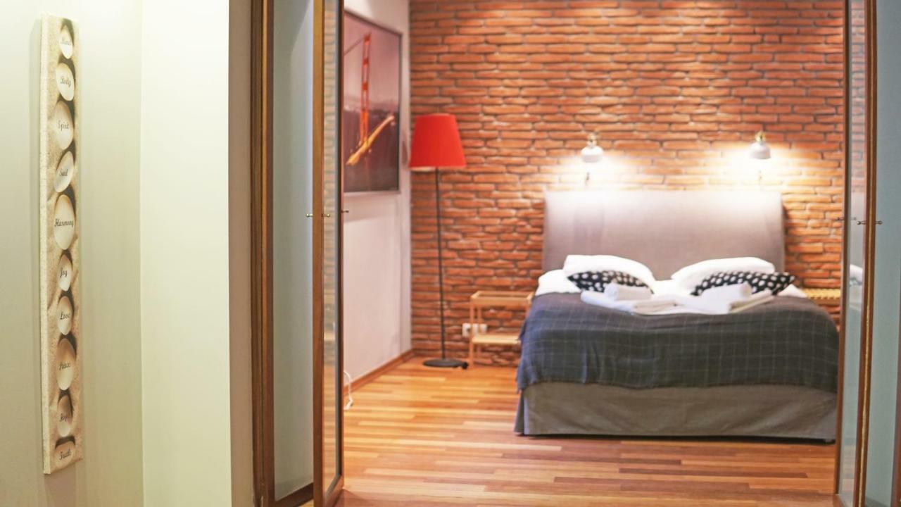 Double Room with Balcony,1645009925:JPEG