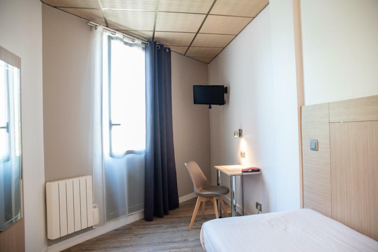 Single Room,790117986:JPEG