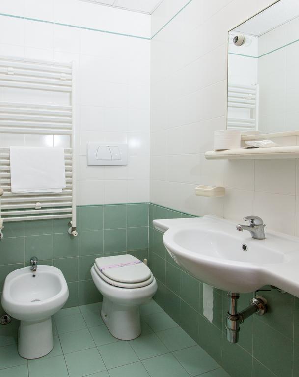 Triple Room,974875621:JPEG