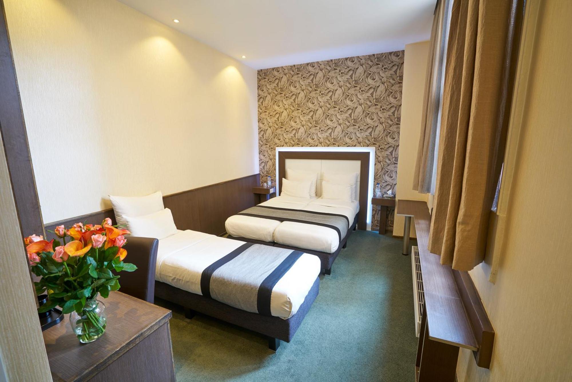 Triple Room Private Bathroom