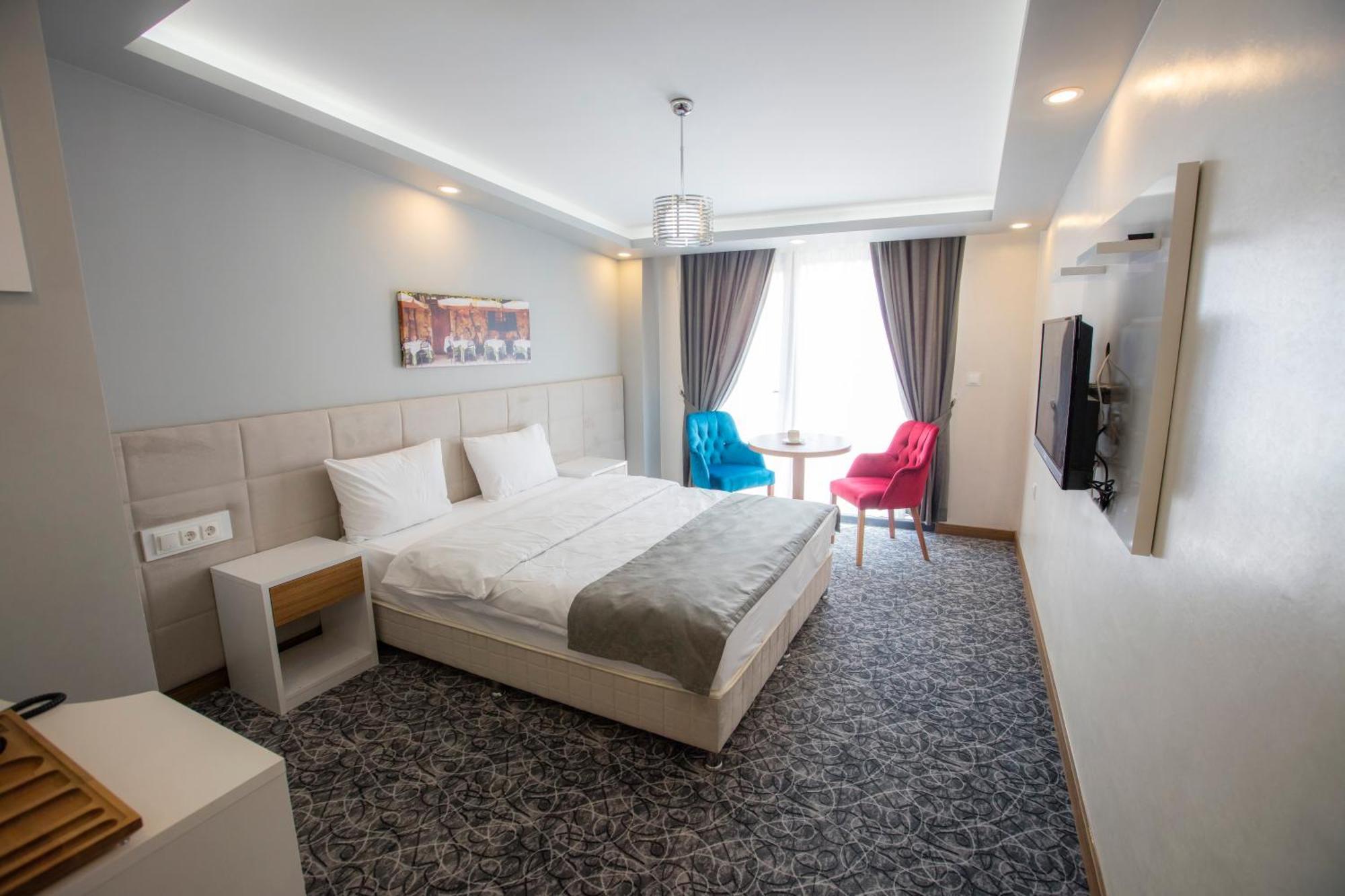 Deluxe Family Suite Balcony