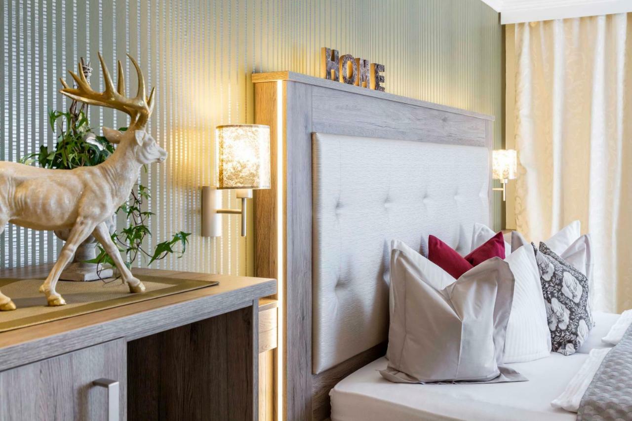 Premium Double or Twin Room,743693398:JPEG