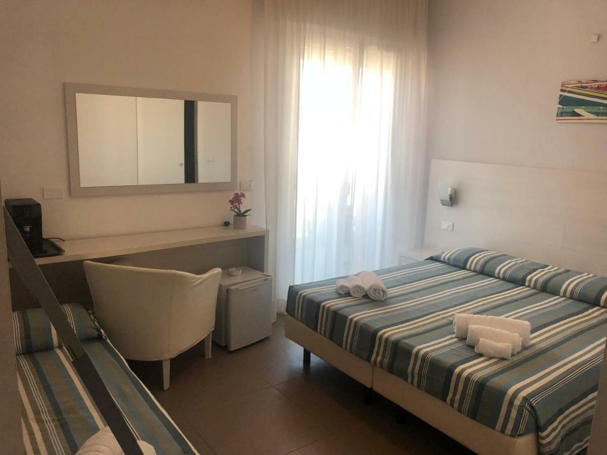 Dreibettzimmer