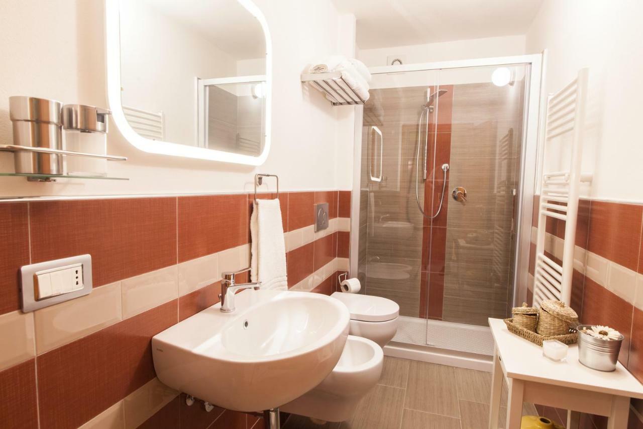 Camera Matrimoniale con Bagno Privato