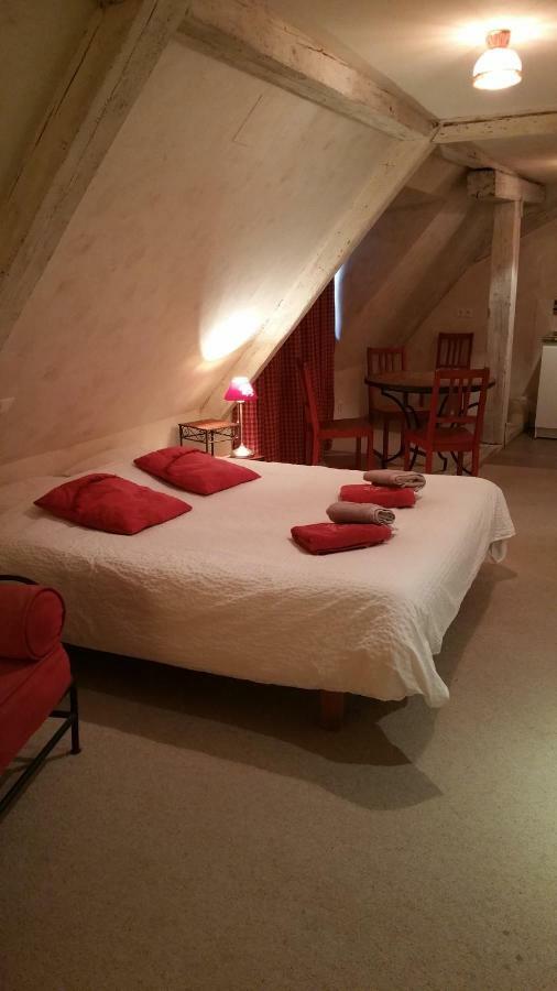Basic Triple Room